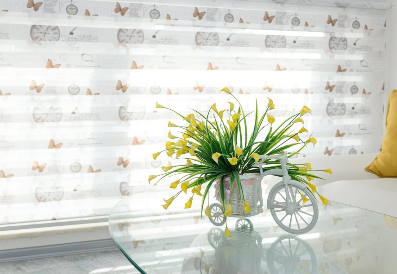 Acrylic & Pastel Apartments فارنا المظهر الخارجي الصورة