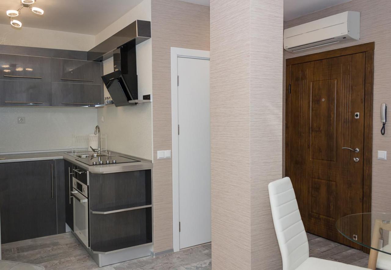 Acrylic & Pastel Apartments فارنا المظهر الخارجي الصورة